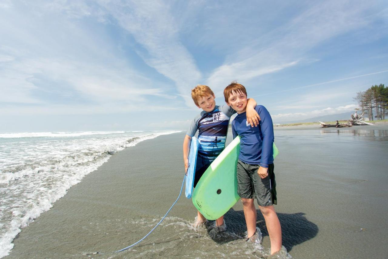 Carters Beach Top 10 Holiday Park Westport Kültér fotó
